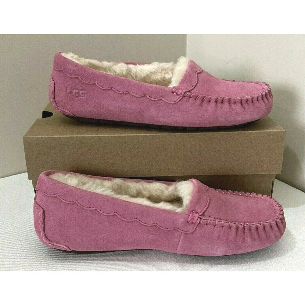New UGG Scalloped Women Fashion Moccasin Slippers US Size 6 Wildflower - Picture 3 of 8
